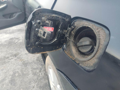 TAPA EXTERIOR COMBUSTIBLE, TOYOTA, COROLLA (E15)
