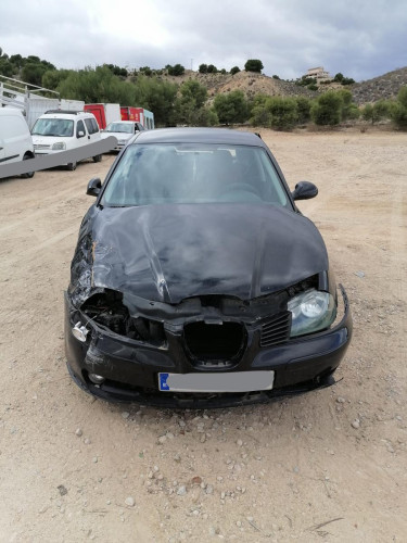 SEAT IBIZA (6L1) — автомобиль-донор на запчасти 
