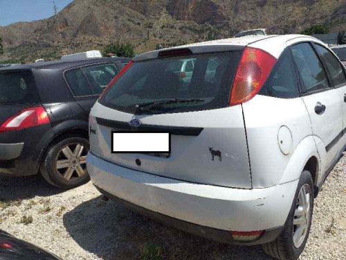  FORD FOCUS BERLINA (CAK) 