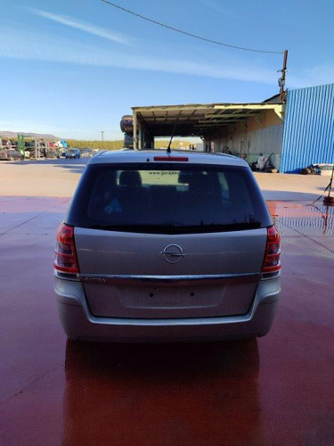 OPEL ZAFIRA B — vehículo donante para recambios 