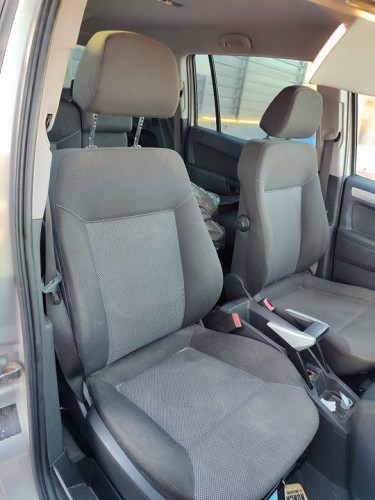 OPEL ZAFIRA B — vehículo donante para recambios 