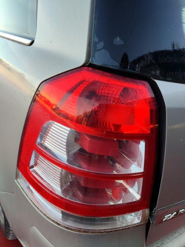 OPEL ZAFIRA B — vehículo donante para recambios 