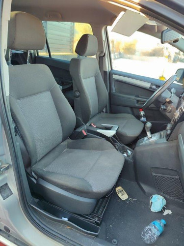 OPEL ZAFIRA B — vehículo donante para recambios 