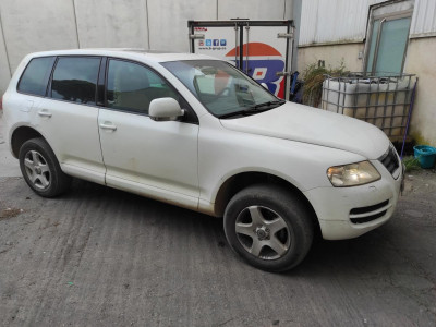 VOLKSWAGEN TOUAREG (7LA)