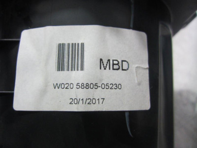 GUANTERA, TOYOTA, AVENSIS CROSS SPORT (T27)