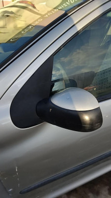 RETROVISOR IZQUIERDO Peugeot 206 (1998->)