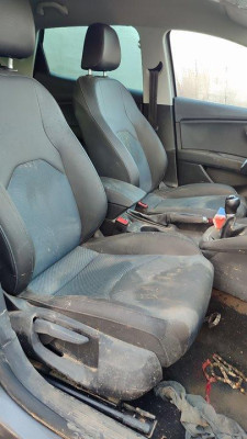 SEAT LEON (5F1)