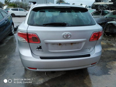 TOYOTA AVENSIS CROSS SPORT (T27)