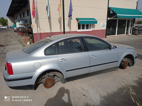  Volkswagen Passat Berlina (3B2)(1996->) SIN IDENTIFICAR 
