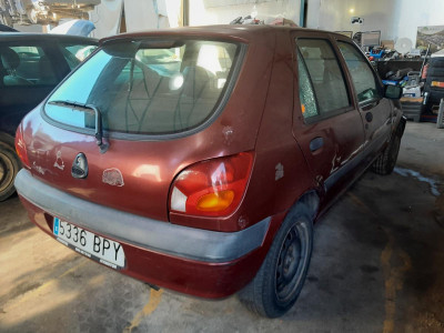 FORD FIESTA BERLINA (DX)