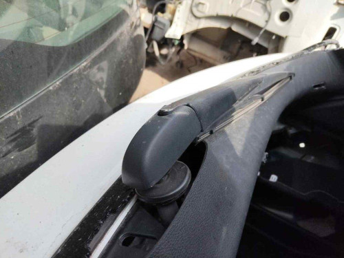 BRAZO LIMPIA TRASERO TOYOTA COROLLA TOURING SPORTS (E21) 