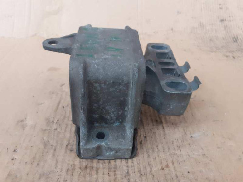  SOPORTE MOTOR DERECHO 