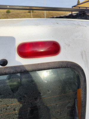 LUZ CENTRAL DE FRENO