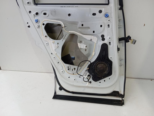 PUERTA TRASERA IZQUIERDA Peugeot 3008 
