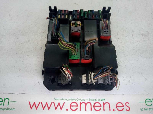  CAJA RELES / FUSIBLES Peugeot 307 (S1)(04.2001) 