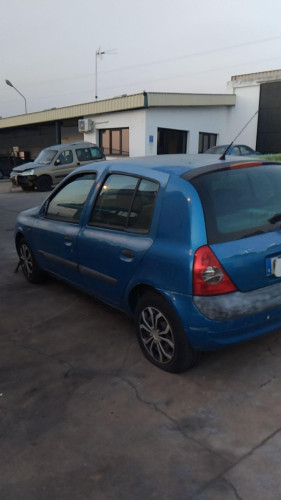 Renault Clio II Fase II (B/CB0)(2001->) Campus — автомобиль-донор на запчасти 