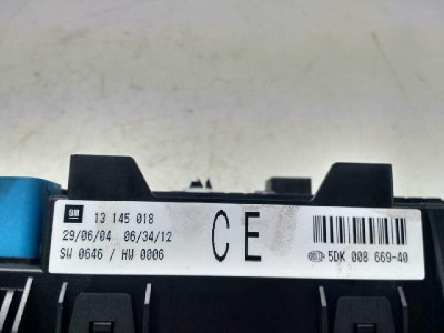 CAJA RELES / FUSIBLES, OPEL, ASTRA H BERLINA