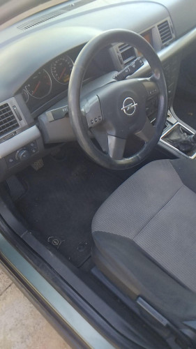Opel Vectra C Berlina (2002->) Comfort — автомобиль-донор на запчасти 