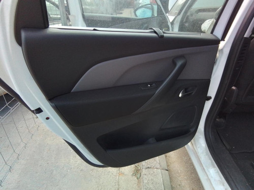 GUARNECIDO PUERTA TRASERA IZQUIERDA Citroen C4 PICASSO/SPACETOURER 