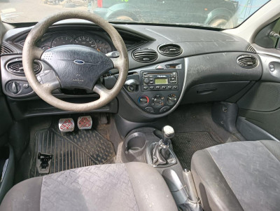 FORD FOCUS FAMILIAR (CAK)