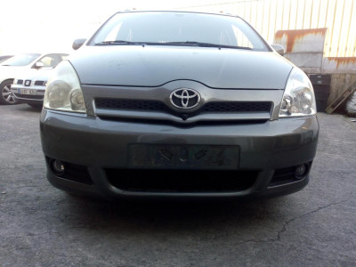 TOYOTA COROLLA VERSO (R1)