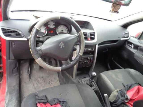 PEUGEOT 207 — vehículo donante para recambios 