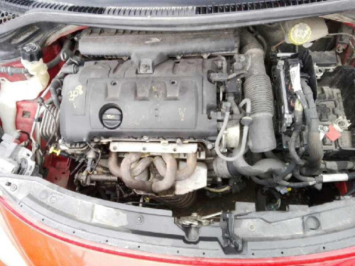 PEUGEOT 207 — vehículo donante para recambios 