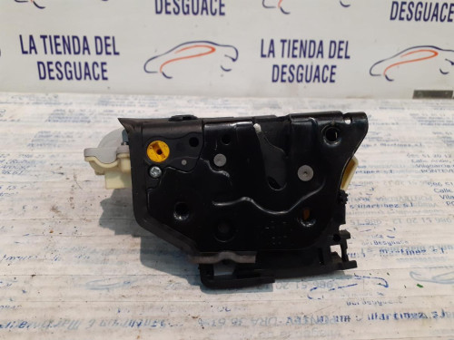  CERRADURA PUERTA TRASERA IZQUIERDA 