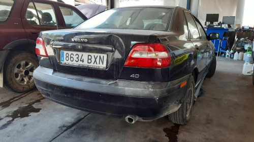  VOLVO S40 BERLINA 