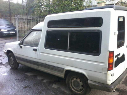  RENAULT RAPID /EXPRESS (F40) 