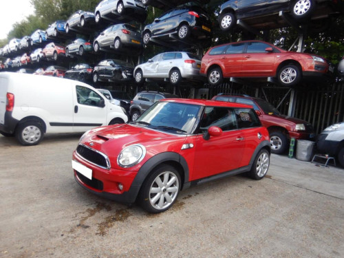  BMW MINI (R56) 