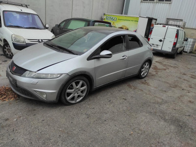 HONDA CIVIC 5 PUERTAS (FK)