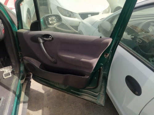  CERRADURA PUERTA DELANTERA DERECHA Mercedes-Benz CLASE A (BM 168) 