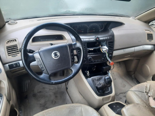 SSANGYONG RODIUS — автомобиль-донор на запчасти 