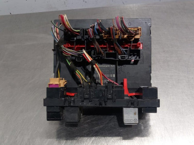 CAJA RELES / FUSIBLES, VOLKSWAGEN, TOURAN (1T1)