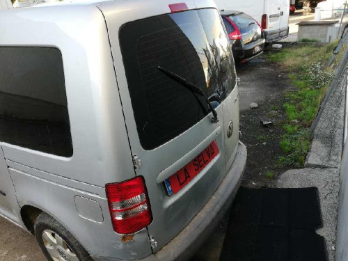VOLKSWAGEN CADDY (2K)(02.2004) — vehículo donante para recambios 