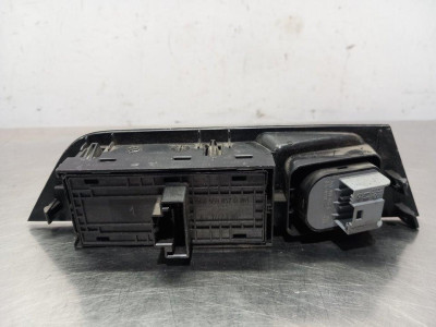 MANDO ELEVALUNAS DELANTERO IZQUIERDO, SKODA, KAROQ (NU)