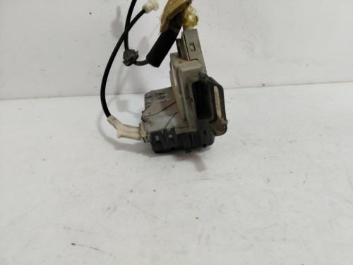 CERRADURA PUERTA TRASERA DERECHA 