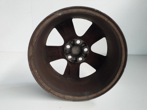 LLANTA Ford FOCUS BERLINA (CAP) 