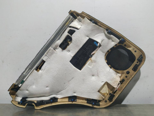 GUARNECIDO PUERTA TRASERA DERECHA Mercedes-Benz CLASE R (BM 251) 