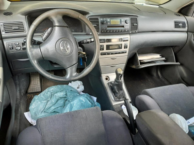 TOYOTA COROLLA (E12)