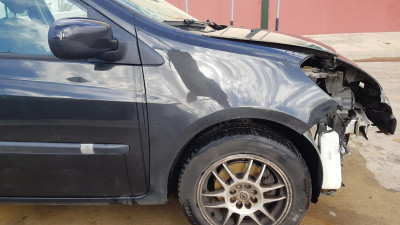 ALETA DELANTERA DERECHA Renault Clio III (2005->)