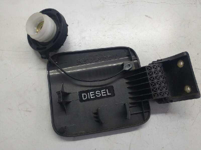TAPA EXTERIOR COMBUSTIBLE, KIA, CERATO (LD)