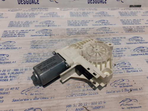 MOTOR ELEVALUNAS DELANTERO IZQUIERDO 