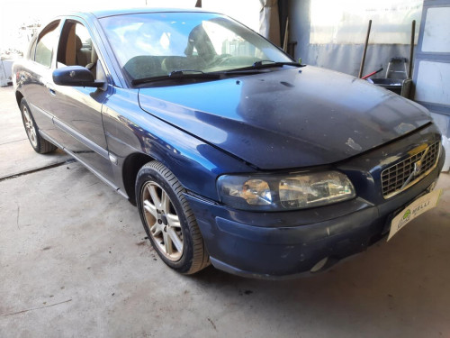  VOLVO S60 BERLINA 