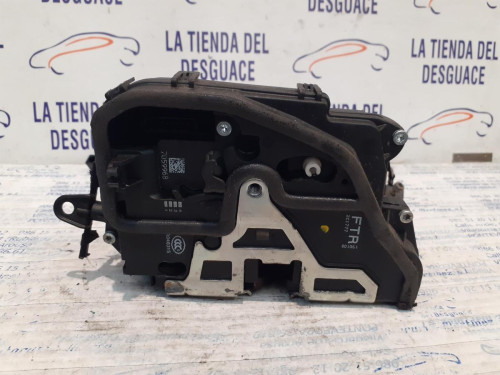  CERRADURA PUERTA DELANTERA DERECHA 