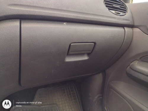 GUANTERA Ford FOCUS SPORTBREAK (CAP) 