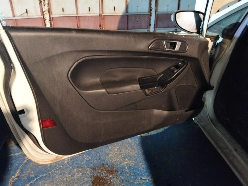 ELEVALUNAS DELANTERO IZQUIERDO Ford FIESTA (CNN) 