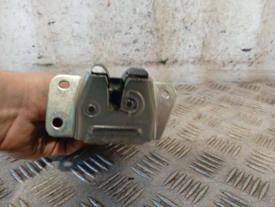 CERRADURA MALETERO / PORTON