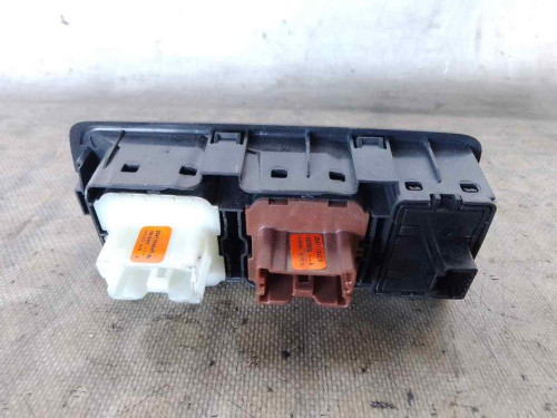 MANDO ELEVALUNAS DELANTERO IZQUIERDO DACIA LODGY 